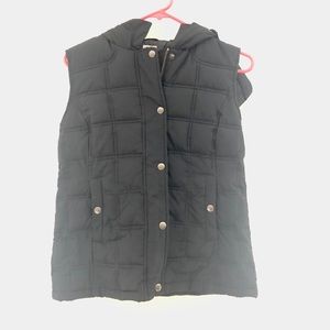 Gap puffer vest